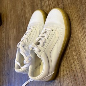 Vans Women Old Skool Gum Sole Color White Size 7